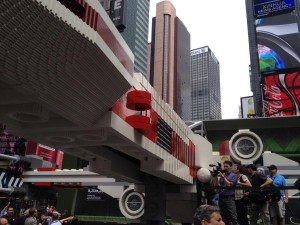 3-lego-built-an-epic-full-size-x-wing